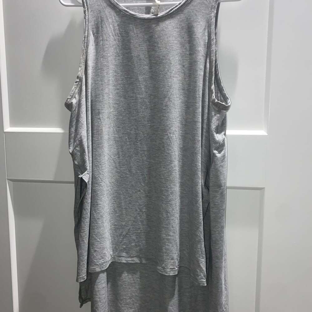 Lululemon Long for Length Tank Heathered Core Light Grey Sleeveless Top